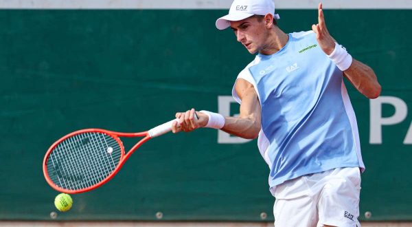 Impresa Arnaldi, piega Tiafoe e sfida Berrettini ai quarti del Roland Garros