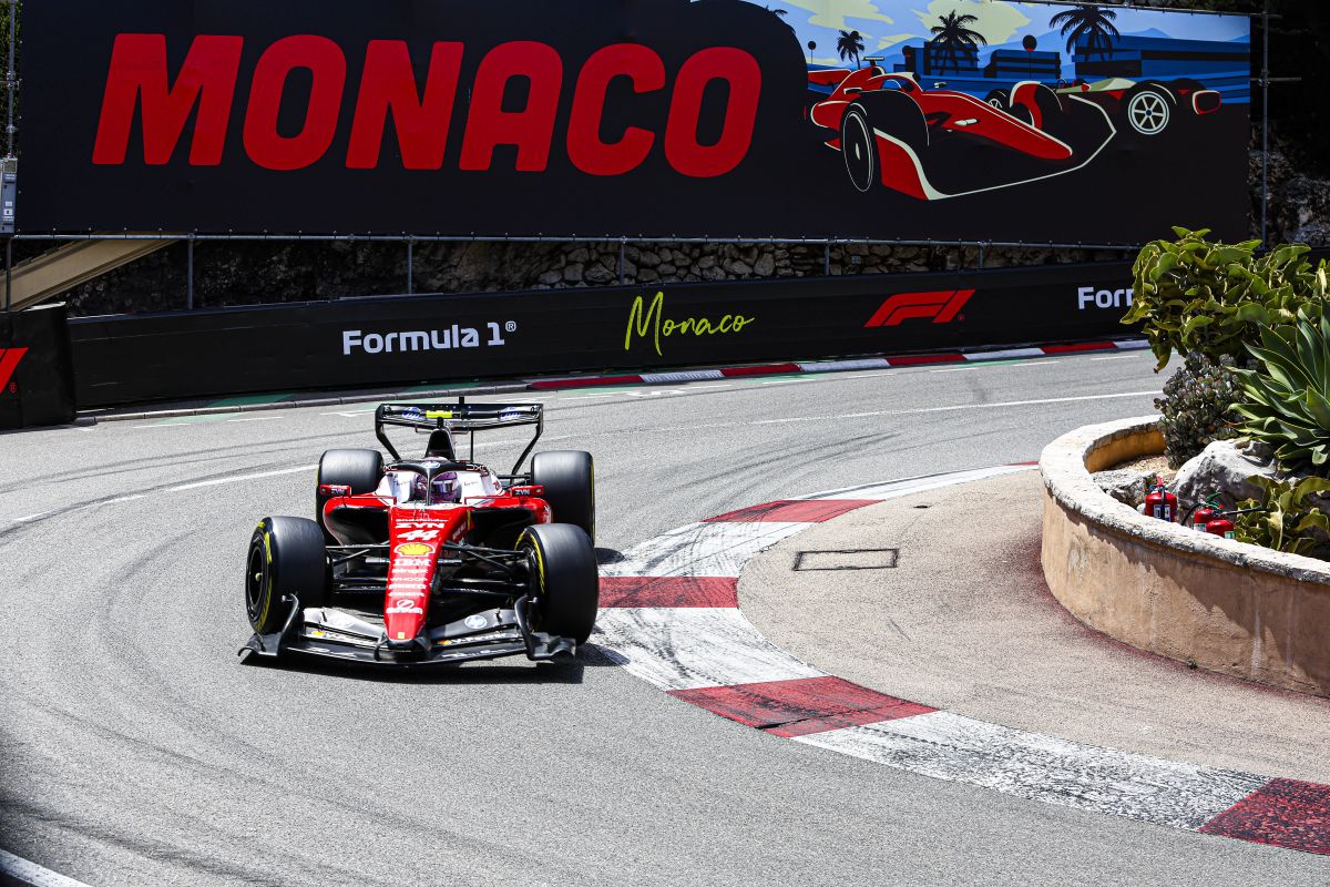 Venerd&igrave; in rosso nel Principato, le Ferrari dominano le libere