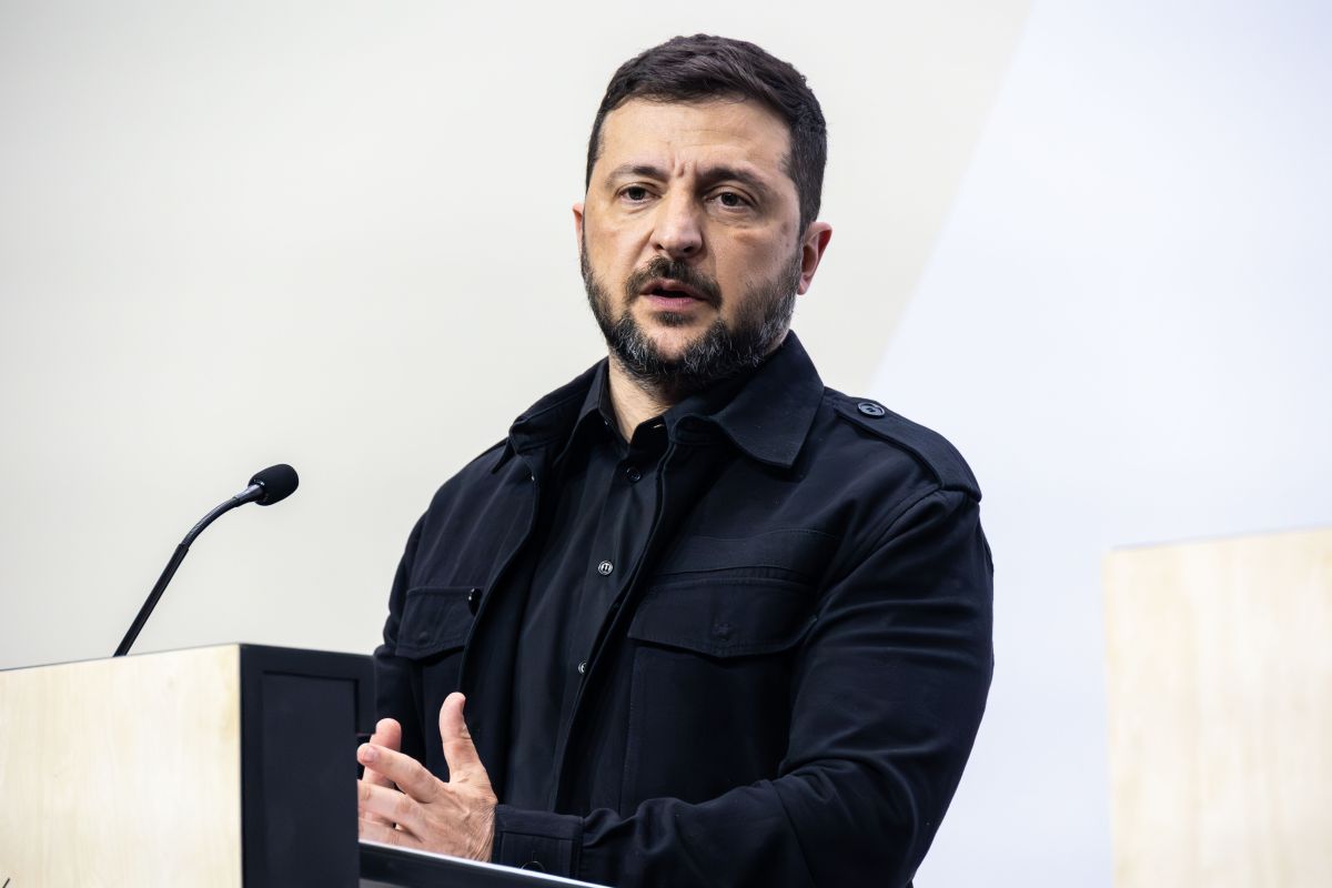 Ucraina, Zelensky &ldquo;Drone russo ha colpito centrale stoccaggio di Cernobyl&rdquo;