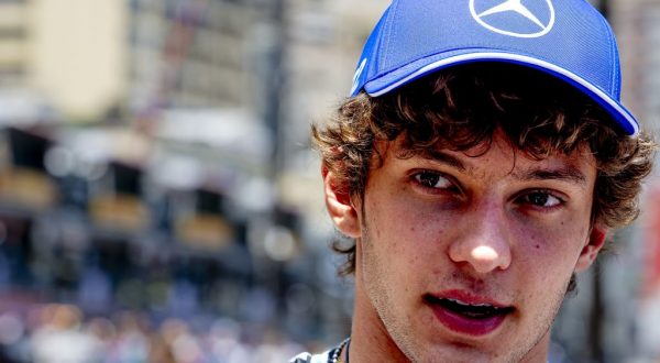 Antonelli domina il Gp di Monaco, sul podio Hamilton e Hadjar