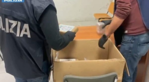 Blitz della polizia contro clan mafioso a Catania, 20 arresti e 12 indagati