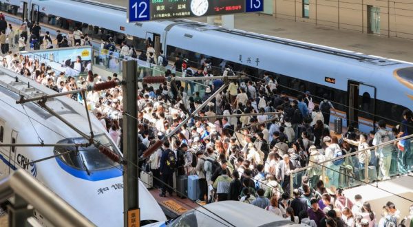 Cina, record di viaggi ferroviari nei primi cinque mesi del 2026