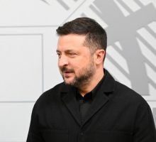 Zelensky &ldquo;Sentito Trump per auguri, abbiamo discusso di pace&rdquo;. Anche Putin chiama il tycoon