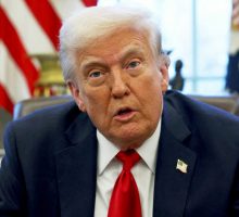 Accordo Usa-Iran, Trump &ldquo;Slitta di qualche ora firma a distanza, fra una settimana in Europa&rdquo;