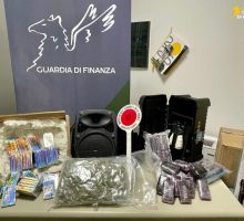 Droga dalla Spagna tra cassa acustica e attrezzi, sequestro per 6 kg a Genova