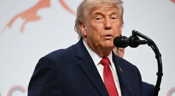 Trump “Meloni vuole tornare amica per far risalire i suoi consensi, no grazie”