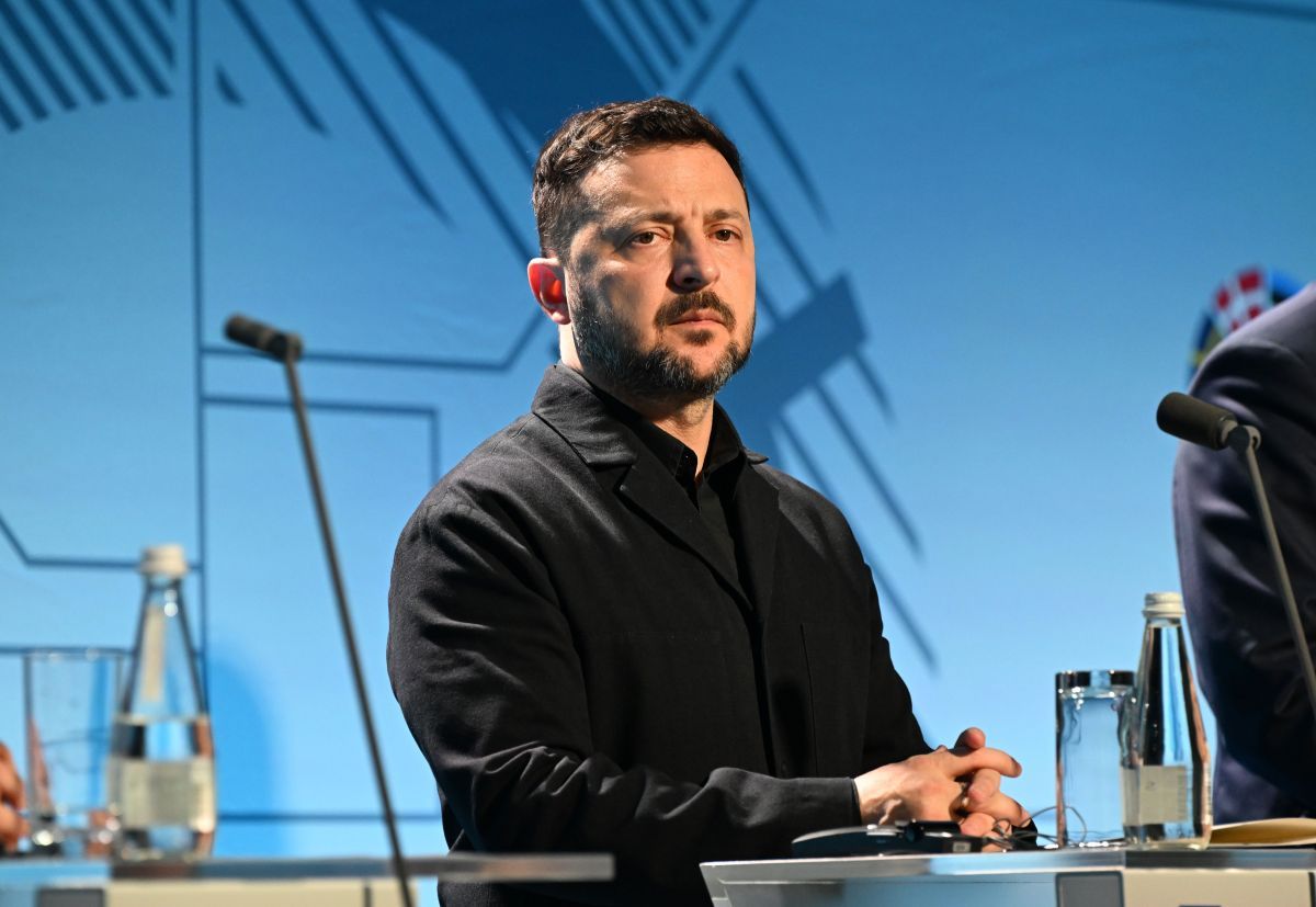 Ucraina, Zelensky &ldquo;La Russia si prepara a lanciare un attacco massiccio&rdquo;