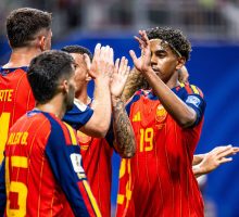 Yamal sblocca la Spagna, Arabia Saudita travolta 4-0