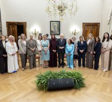 Mattarella &ldquo;Abbiamo estremamente bisogno del protagonismo delle donne&rdquo;