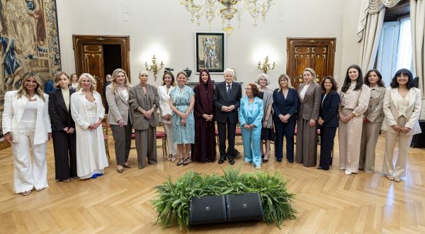 Mattarella “Abbiamo estremamente bisogno del protagonismo delle donne”