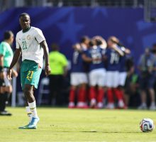 Il Senegal travolge 5-0 l&rsquo;Iraq e spera nei sedicesimi