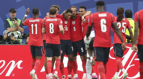 Kane e Bellingham stendono Panama: Inghilterra prima nel girone