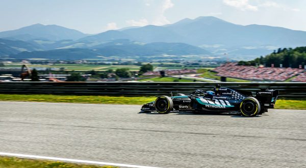 In Austria vince Russell davanti a Verstappen e Antonelli