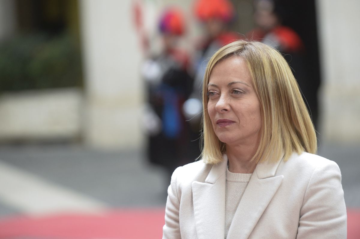 Meloni &ldquo;Non sono antiamericana oggi, non ero inginocchiata ieri&rdquo;