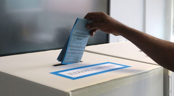 Elezioni comunali, seggi aperti fino alle 15 per i ballottaggi ad Agrigento, Bronte e Ispica