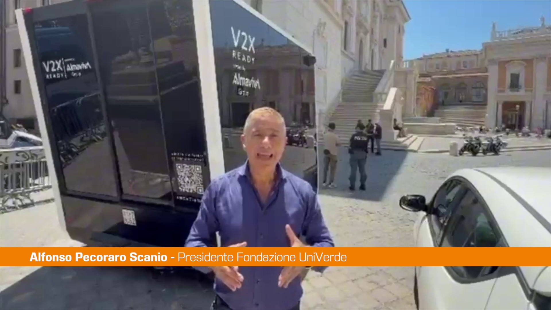 Mobilit&agrave; elettrica, Pecoraro Scanio &ldquo;Minibus Ecodigital accolto in Campidoglio&rdquo;