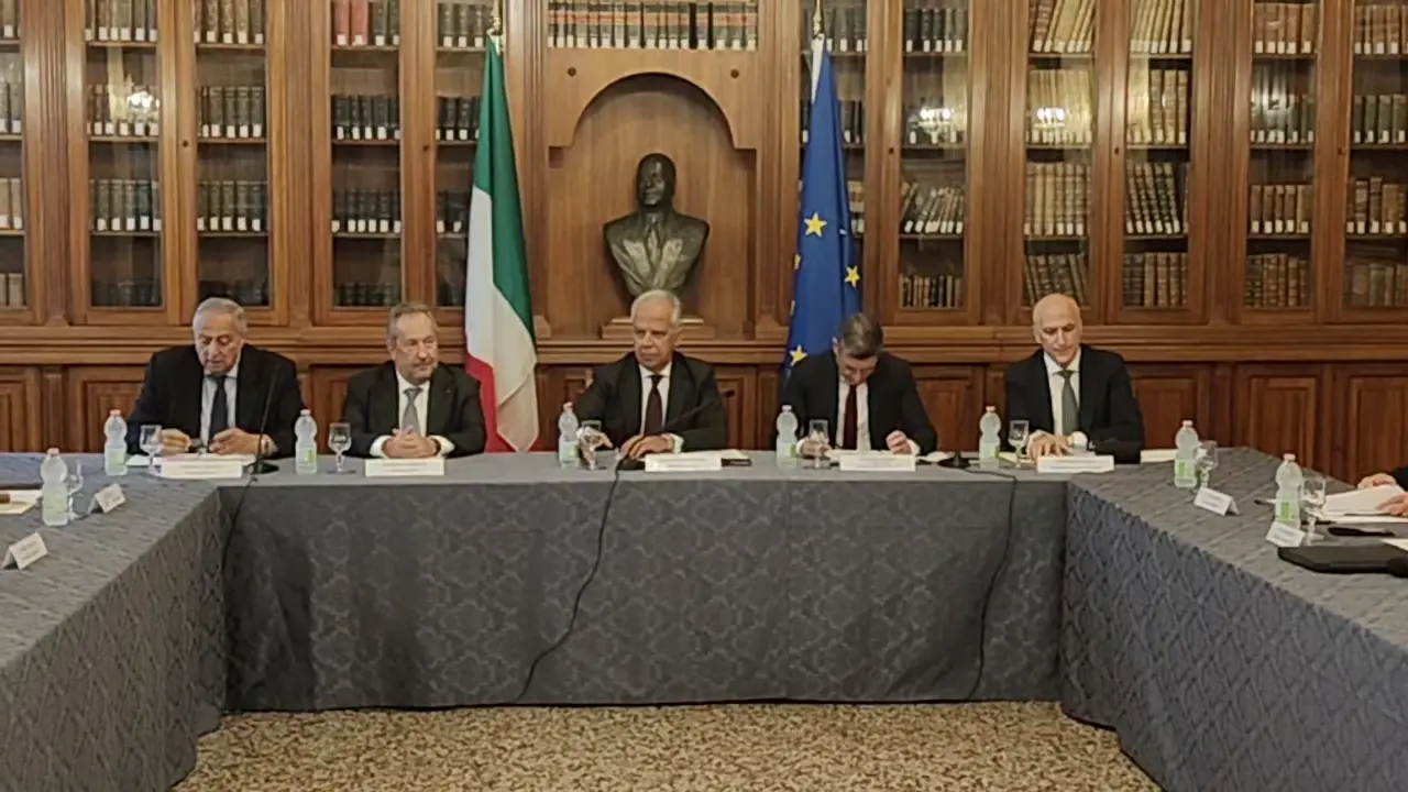 Il ministro Piantedosi in Prefettura a Palermo per la riunione del Comitato provinciale per l&rsquo;ordine e la sicurezza / Video