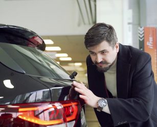 Mercato auto UE in ripresa, a maggio vendite in aumento del 3,2%