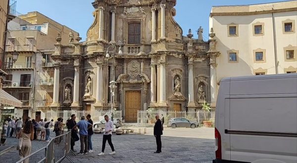 A Palermo la festa blindata per il matrimonio di Dua Lipa