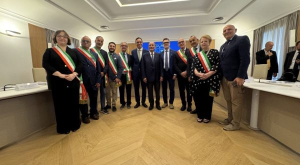 Viabilità, protocollo Regione-Anas: oltre 21 milioni destinati a otto Comuni / Video