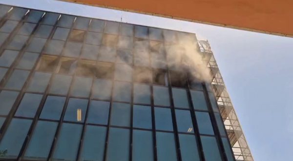Principio di incendio nella sede RAI di Palermo, evacuata la redazione