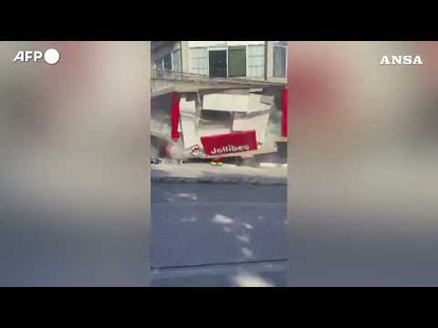 Forte terremoto nelle Filippine, decine di morti e centinaia di feriti