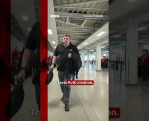 Scottish fans denied US entry before flying to World Cup. #Scotland #Fifa #TartanArmy #BBCNews