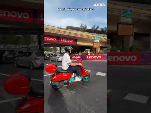 Relax per Sinner in Vespa a Montecarlo #ansa #news