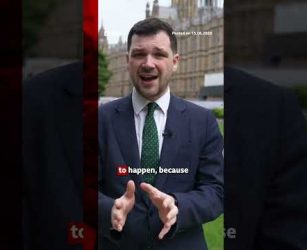 Why does the UK PM want to ban social media for under-16s? #BBCNews