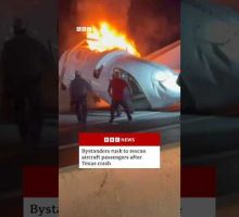 Bystanders help rescue people&nbsp;from plane crash in Texas. #BBCNews