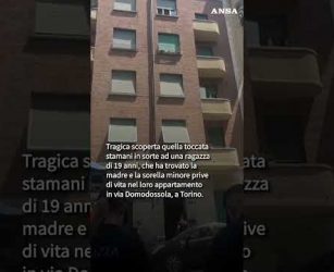 Dramma a Torino, una 19enne trova madre e sorella senza vita #ansa #news