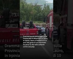 Bambino di 10 anni in minimoto muore nello schianto contro una jeep #ansa #news