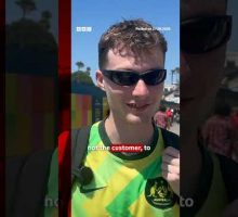 International fans visiting the US for the World Cup react to tipping culture. #BBCNews