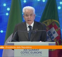 IA, Mattarella "Rischi da divari e concentrazione nelle mani di pochi"