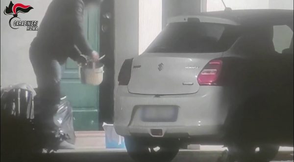 Stroncato traffico di droga internazionale tra Lazio e Sud America, 11 indagati