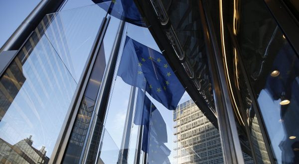 Eurobarometro, l’instabilità globale rafforza le aspettative verso l’Ue