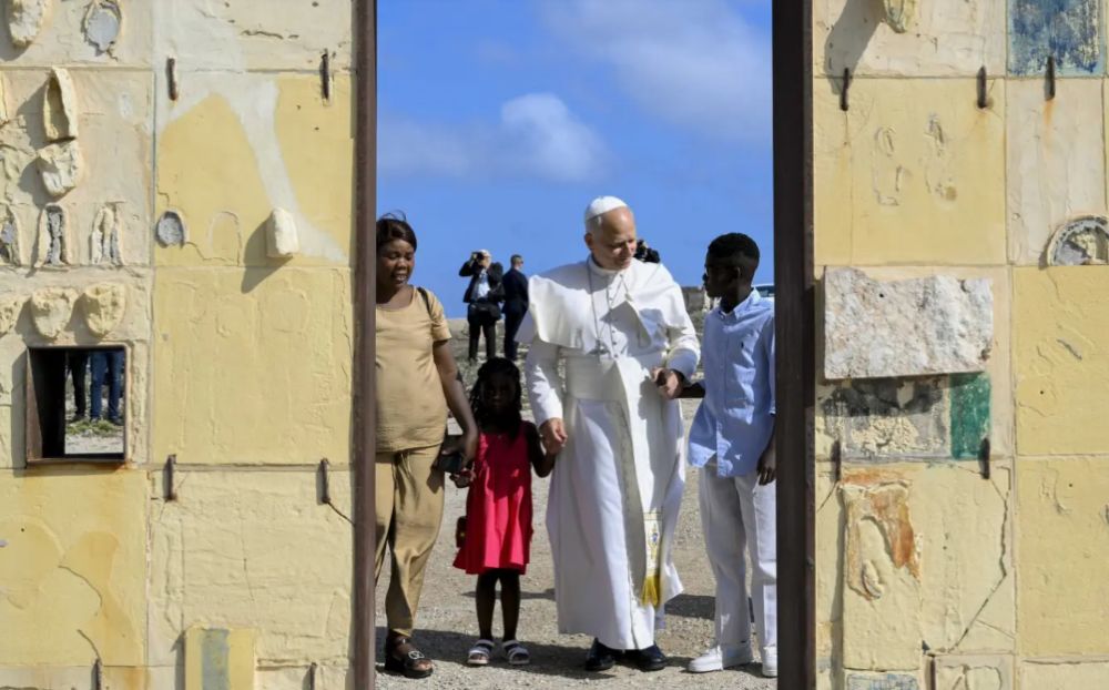 Papa Leone XIV &ldquo;L&rsquo;Europa affronti la crisi migratoria in modo organico&rdquo;