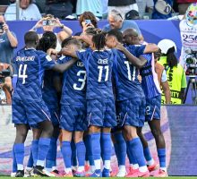 Mbapp&egrave; su rigore, Francia batte Paraguay e vola ai quarti del Mondiale