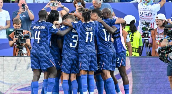 Mbappè su rigore, Francia batte Paraguay e vola ai quarti del Mondiale