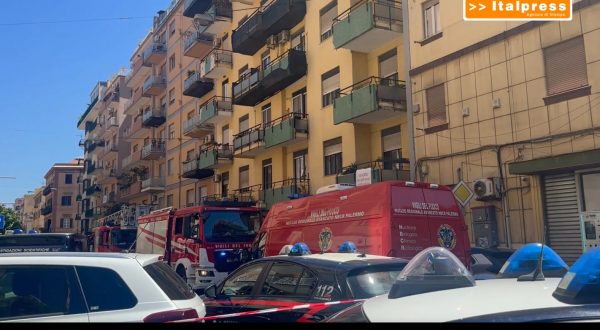 Omicidio a Palermo, un uomo si barrica in casa e minaccia di far esplodere il palazzo. Poi si arrende e viene arrestato