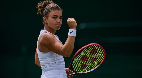 Jasmine Paolini ai quarti di Wimbledon, battuta in tre set Alex Eala