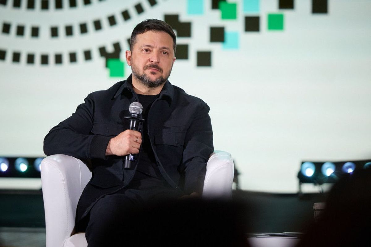 Ucraina, Zelensky &ldquo;Putin teme per la sua vita, pace vicina se lascer&agrave; Mosca&rdquo;