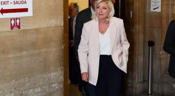 Marine Le Pen condannata a 3 anni ma potrebbe candidarsi