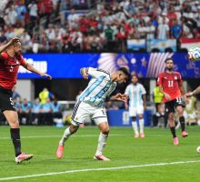 All&rsquo;Inferno e ritorno, l&rsquo;Argentina ribalta l&rsquo;Egitto e va ai quarti