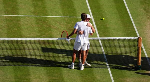 Cobolli eliminato a Wimbledon, Fery vola in semifinale con Zverev