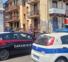 Insegue il fratello e lo uccide a colpi di mannaia nel Catanese, arrestato