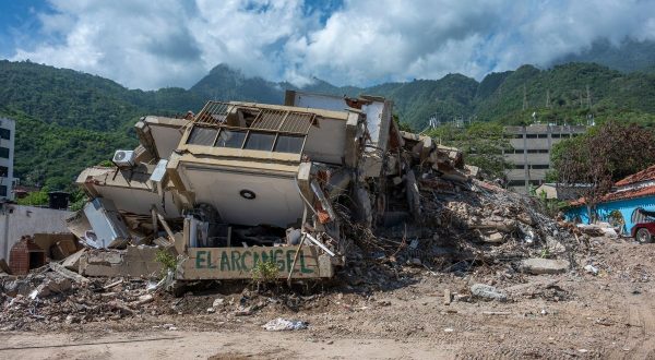 Venezuela, il bilancio delle vittime sale a 4.490, 16.740 i feriti