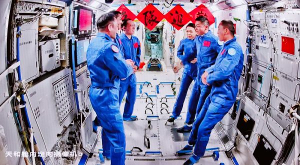 Cina, nuovi esperimenti scientifici per la stazione spaziale Shenzou-23