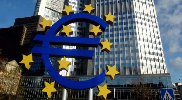 Bce seleziona 36 banche per progetto pilota sull&rsquo;euro digitale