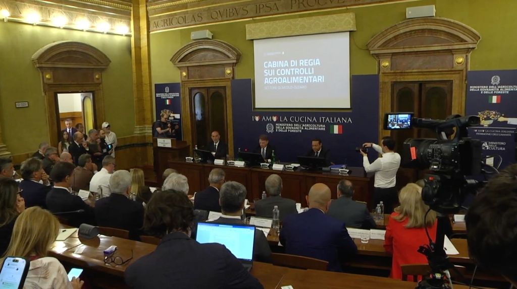 Olio, Lollobrigida &ldquo;Pi&ugrave; controlli contro le frodi e per tutelare il Made in Italy&rdquo;
